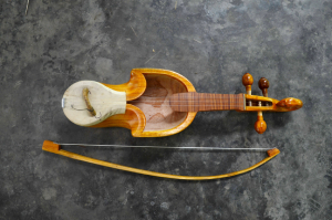 Folk instrument